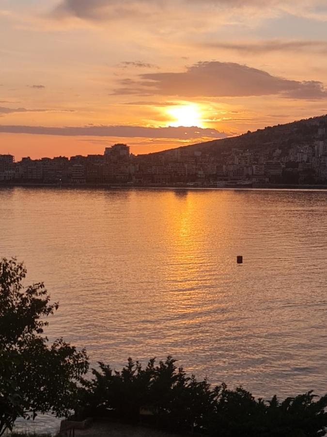 SarandëAzzura Flatsアパートメント エクステリア 写真