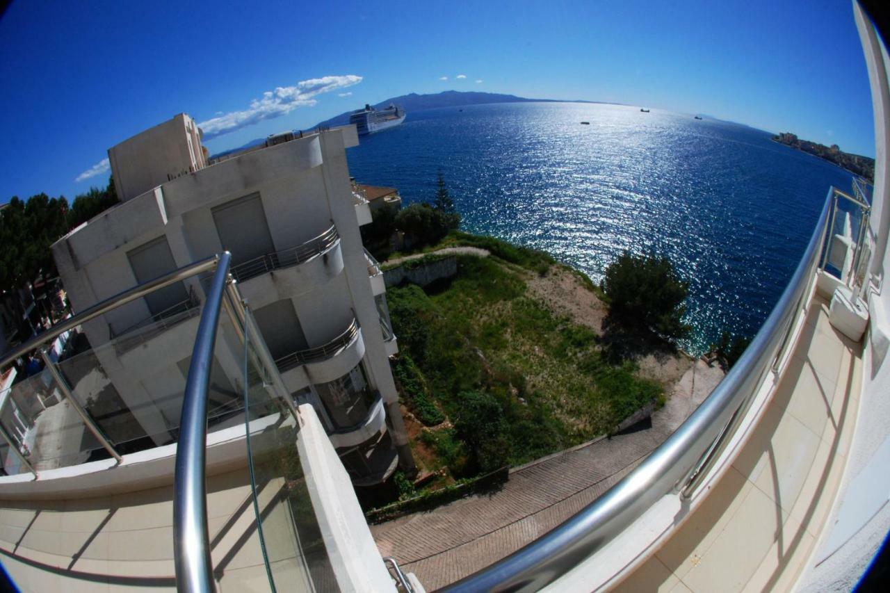 SarandëAzzura Flatsアパートメント エクステリア 写真