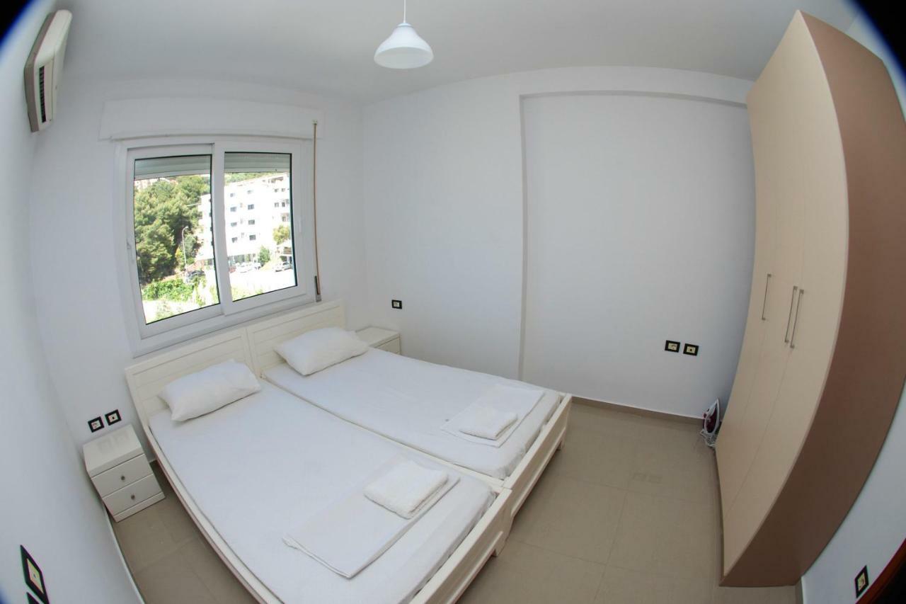 SarandëAzzura Flatsアパートメント エクステリア 写真